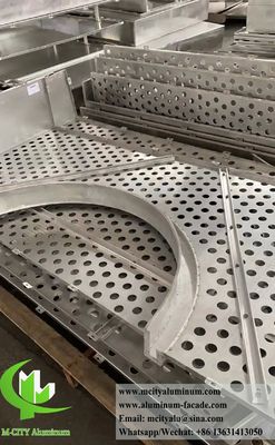 Bon prix Panneau de façade en aluminium perforé découpé CNC avec revêtement PVDF en taille 1200x2400mm en ligne