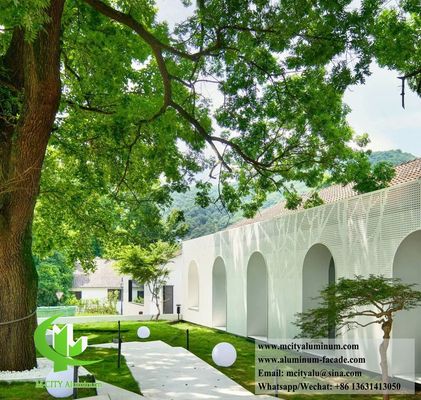 Bon prix Panneaux de revêtement en métal architectural Écran en aluminium Système de façade de centre commercial en ligne