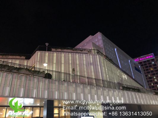 Bon prix Panneau d'aluminium perforé revêtu de poudre avec couleurs RAL personnalisées et perforation CNC de tourelle pour revêtement de façade en ligne