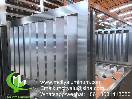 Bon prix Couverture de climatisation perforée en aluminium thermolaqué sur mesure pour la décoration de façade en ligne