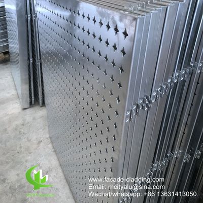 Bon prix Panneau d'aluminium perforé revêtu de poudre avec couleurs RAL personnalisées et perforation CNC de tourelle pour revêtement de façade en ligne