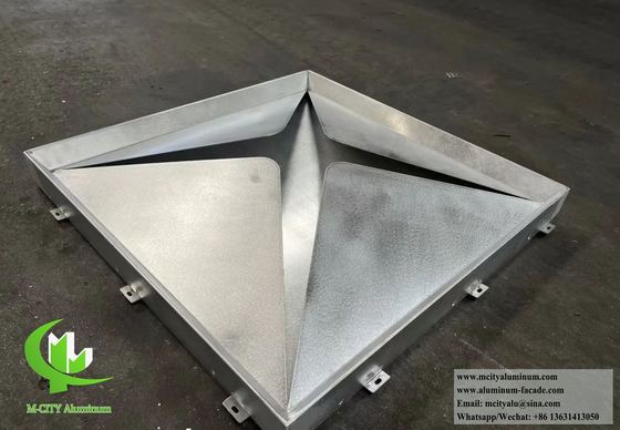 Bon prix Panneau de revêtement en aluminium 3D avec conception de façade personnalisée et perforation de trous ronds pour revêtement de mur en métal enduit de poudre en ligne