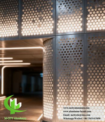 Bon prix Panneau de façade perforé en alliage d'aluminium 3003 avec revêtement PVDF et motifs de perforation personnalisables en ligne
