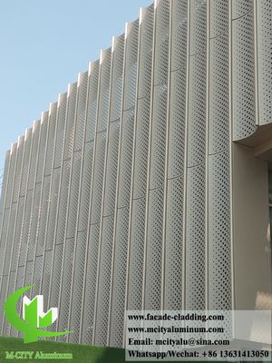 Bon prix Panneau en aluminium perforé CNC de 3 mm d'épaisseur thermolaqué pour bardage de façade de bâtiment en ligne